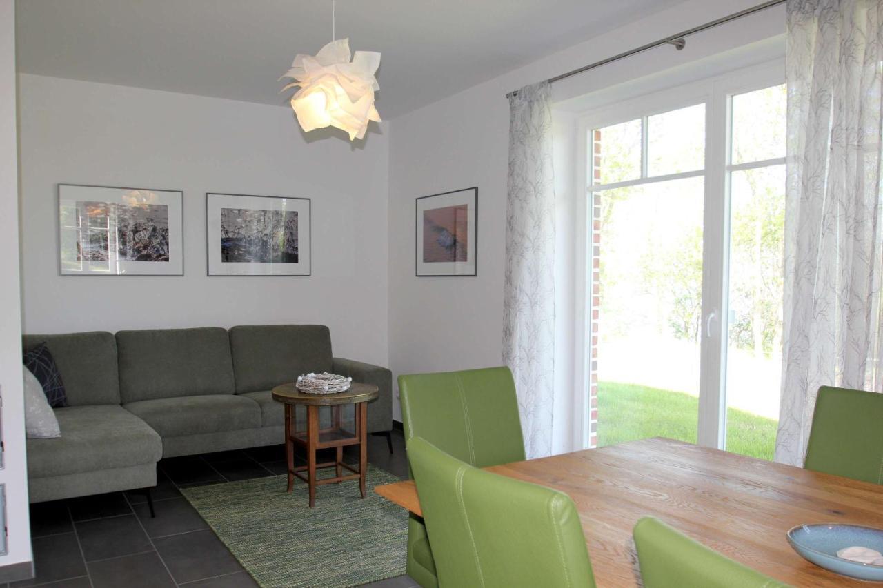 Wassernahes Ferienhaus Mit Meerblick Und Schwimmbadnutzung In Sellin - Ferienhaus Rohrweihe Gager Exterior photo