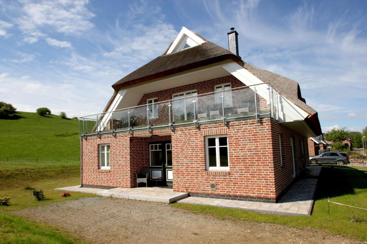 Wassernahes Ferienhaus Mit Meerblick Und Schwimmbadnutzung In Sellin - Ferienhaus Rohrweihe Gager Exterior photo